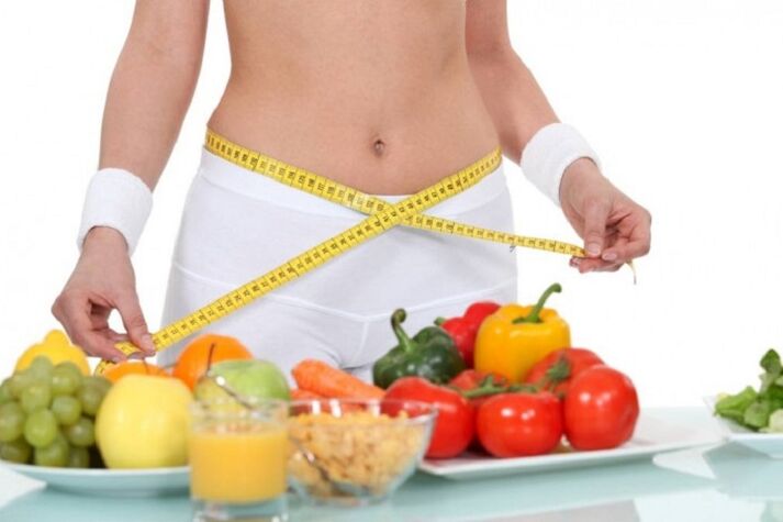 medindo a cintura enquanto perde peso com uma dieta protéica